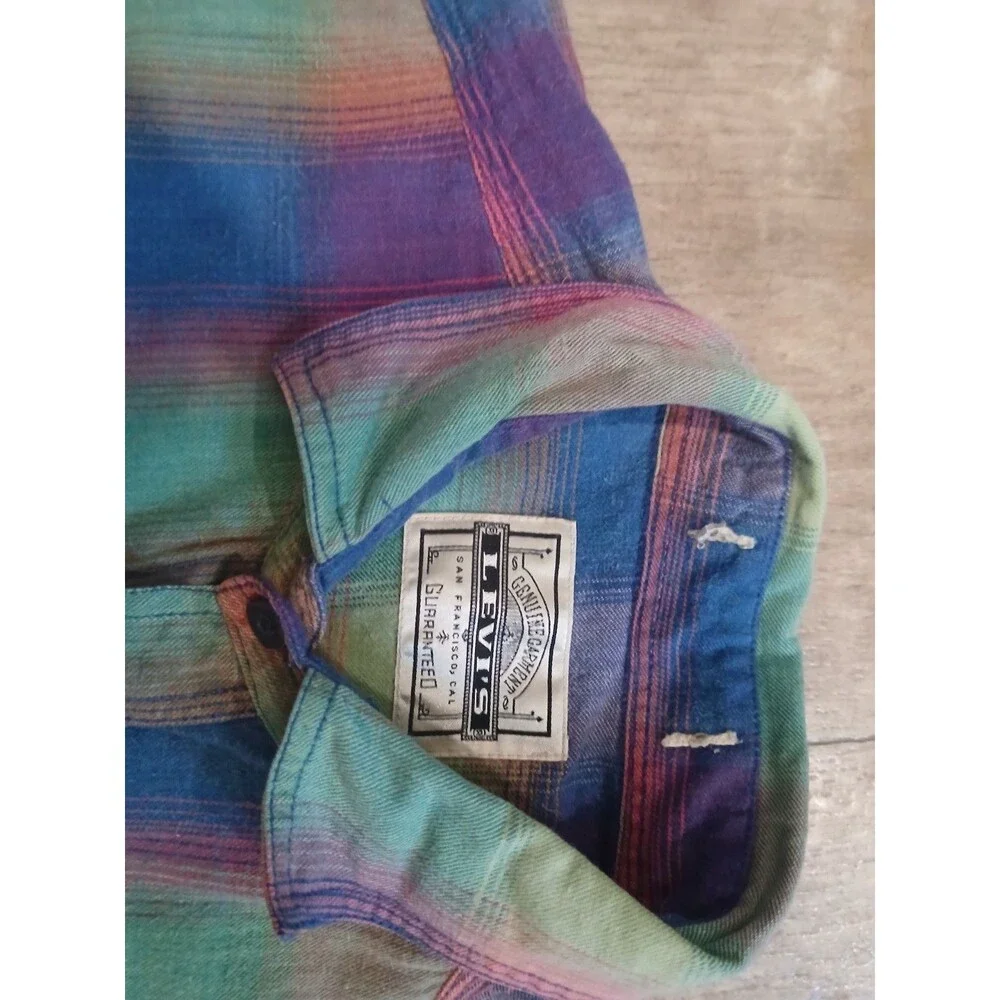 Vintage Levi's Rainbow Plaid Flannel Long Sleeve Button Up Shirt Size Mens Large